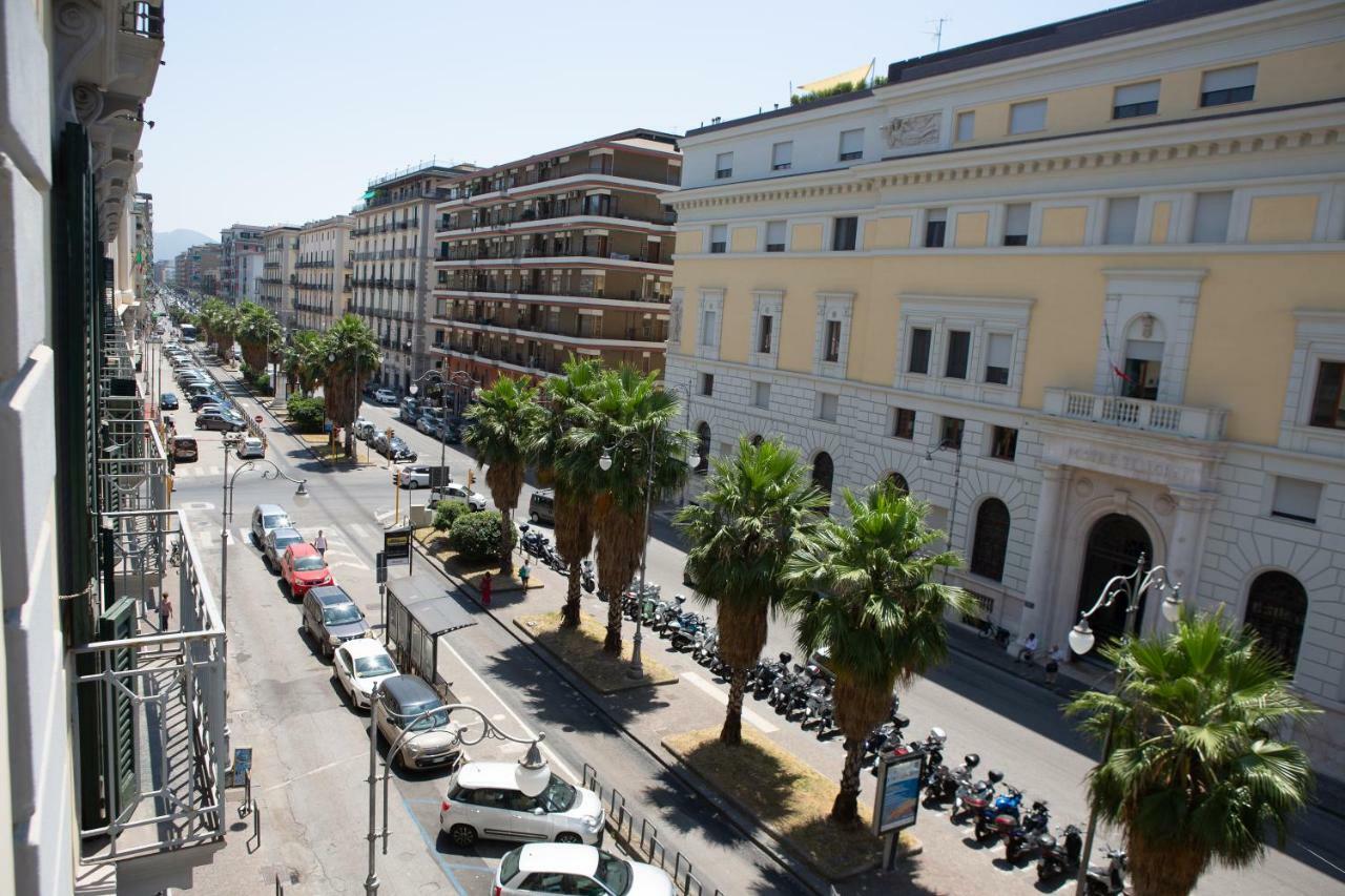 B&B Salerno Center Εξωτερικό φωτογραφία